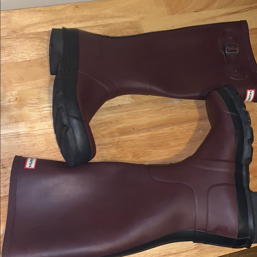 Burgundy Unisex Hunter Rainboots women’s size 12